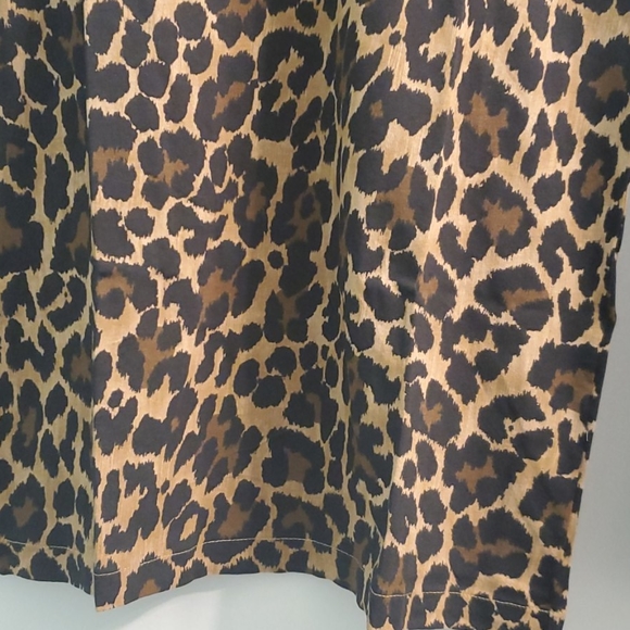 Final price J crew turtle neck in leopard - Picture 4 of 5